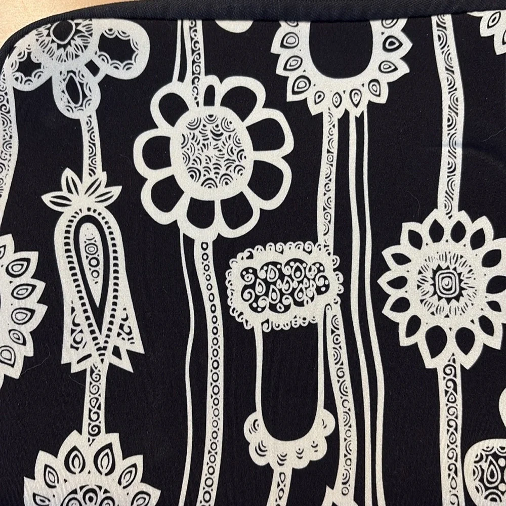Samsonite Black & White Floral Neoprene Zip Pouch for IPad w/ Pink Accent Strap